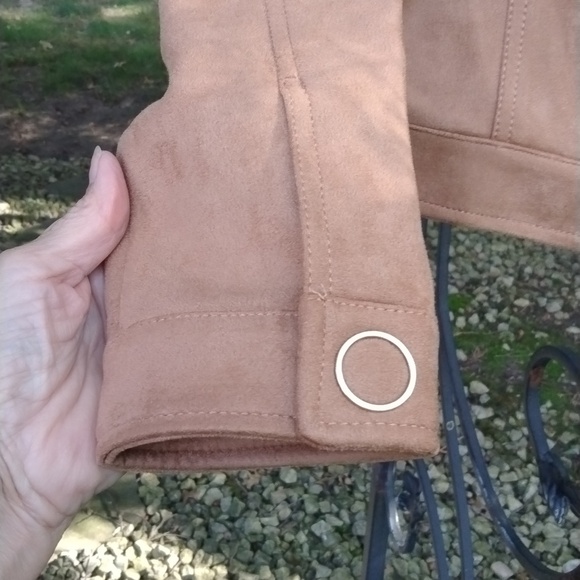 NWOT WHBM Women Sz LP Cropped Faux Suede Jacket Brown, Front Zip Spread Collar - Picture 4 of 12